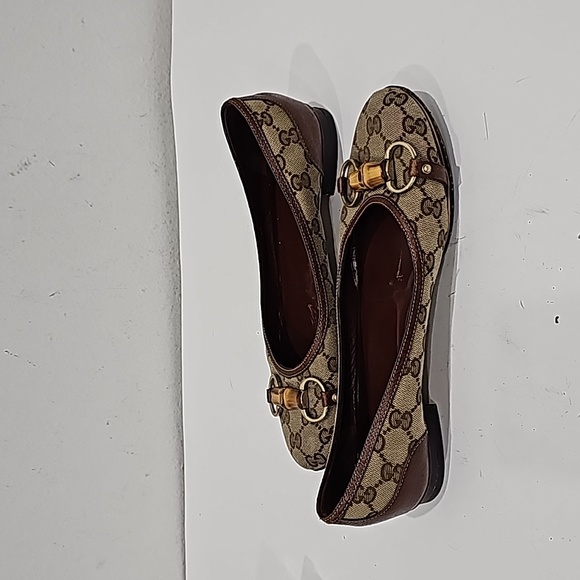 Gucci women flats brown canvas GG signature Horsebit size 9B - Picture 1 of 14